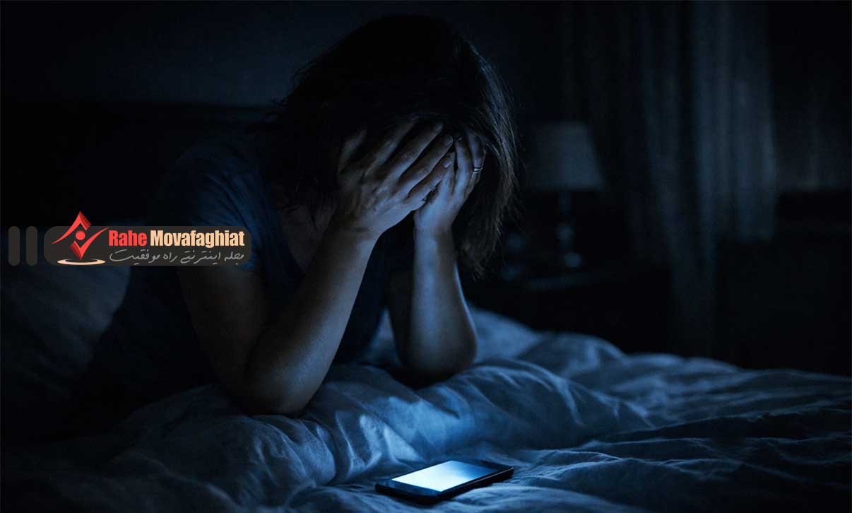 تاثیر نور آبی موبایل بر خواب شبانه، چرا بی خوابی می گیریم و چگونه جلوی آن را بگیریم
